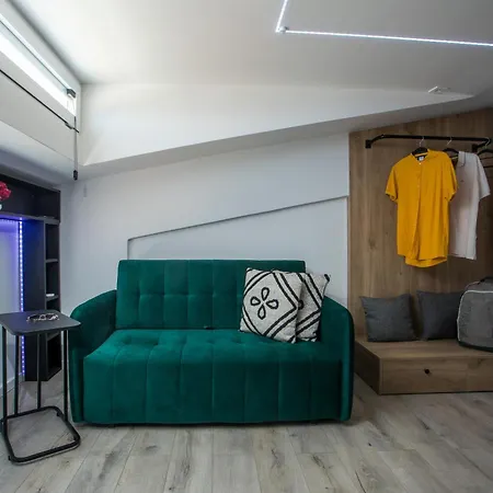 My Little Tiny House * Rhodes City