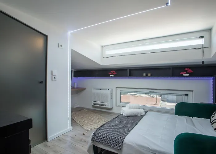 My Little Tiny House Apartmán